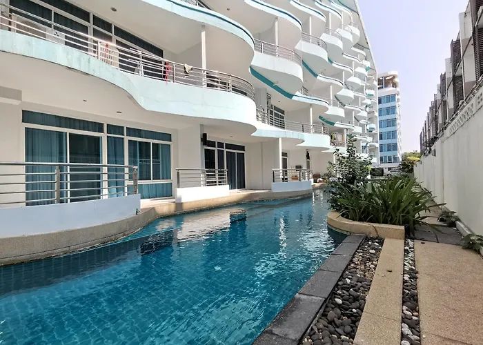 The Beach Bangsaen Condo Sea View Room 327-62 Top Floor-Free Netflix